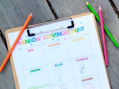 rainbow scavenger hunt quiet indoor games wonder noggin