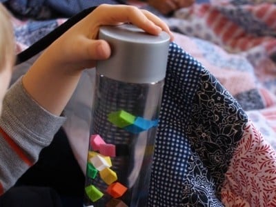 discover bottles activity toddlers wonder noggin