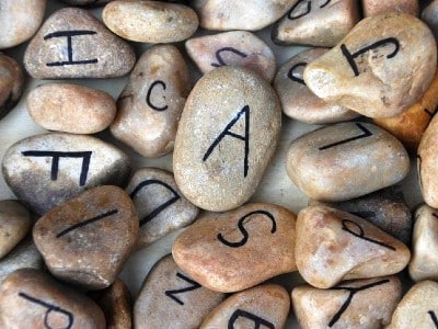 rock matching game literacy toddlers wonder noggin