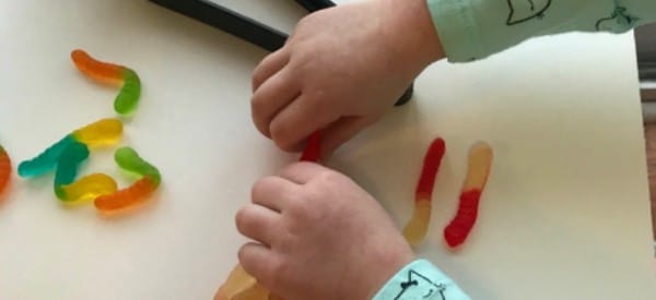spring worm spring math activities for preschoolers wonder noggin